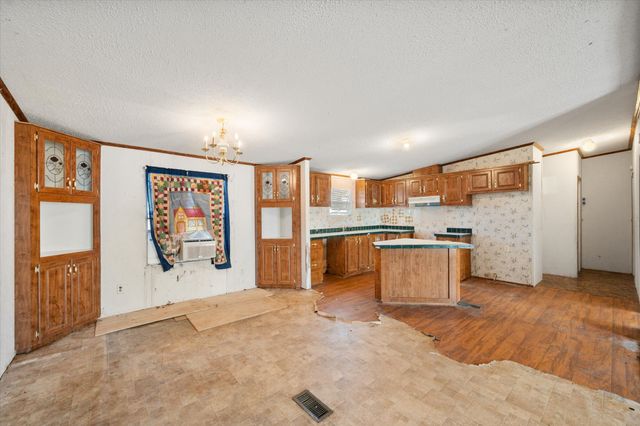 377 NW County Road 2005, Corsicana, TX 75110