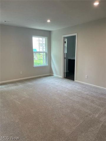 60 Pine Avenue, Peninsula, OH 44264