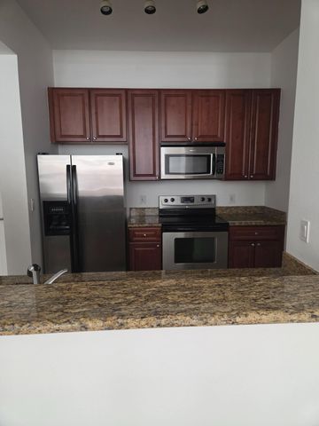 3001 NE 185th Street 222, Aventura, FL 33180