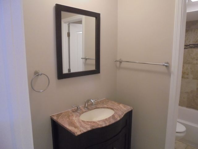 4222 N Keystone Avenue 2B, Chicago, IL 60641