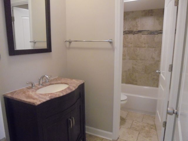 4222 N Keystone Avenue 2B, Chicago, IL 60641