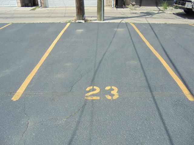 4222 N Keystone Avenue 2B, Chicago, IL 60641