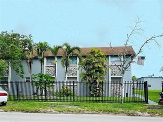 4300 SW 67th Ave 23, Miami, FL 33155
