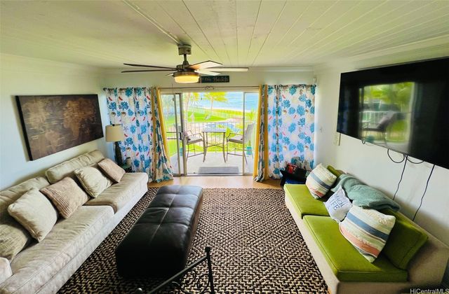 87-561 Farrington Highway 317, Waianae, HI 96792