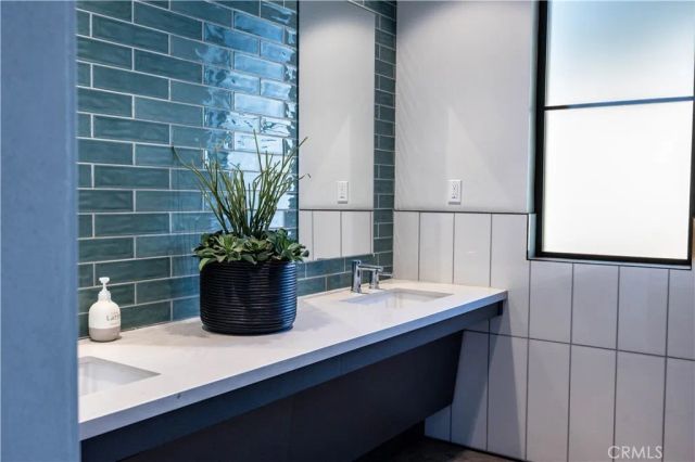 2456 E Hyde Paseo, Ontario, CA 91762