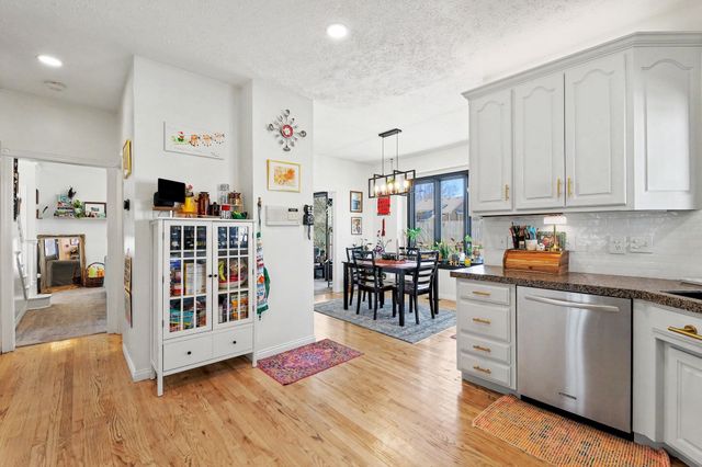 819 S Whippoorwill Rd, Derby, KS 67037