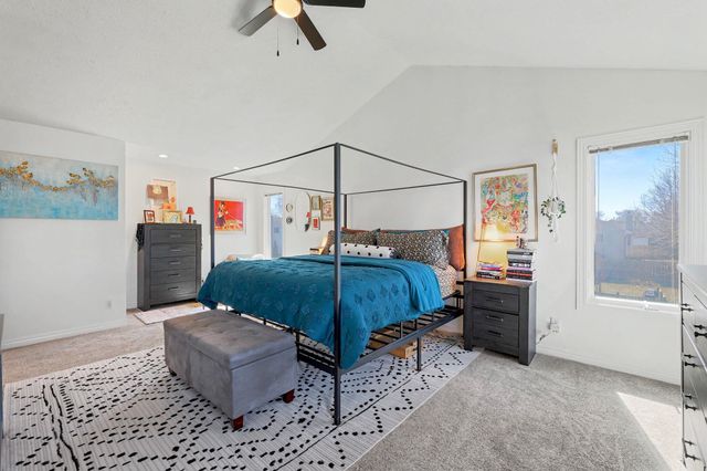 819 S Whippoorwill Rd, Derby, KS 67037