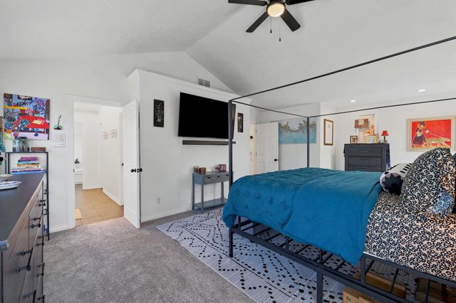 819 S Whippoorwill Rd, Derby, KS 67037