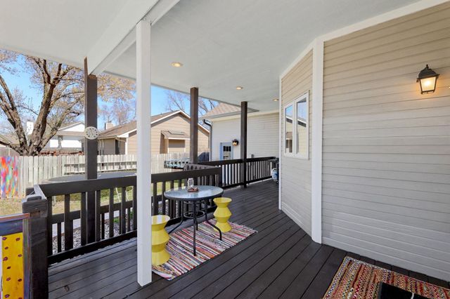 819 S Whippoorwill Rd, Derby, KS 67037