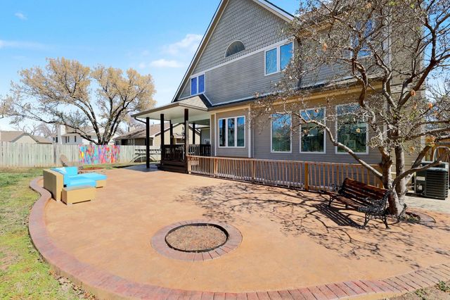 819 S Whippoorwill Rd, Derby, KS 67037