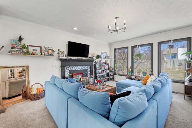 819 S Whippoorwill Rd, Derby, KS 67037