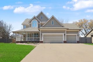 819 S Whippoorwill Rd, Derby, KS 67037