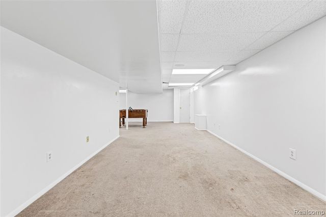 4959 Kingswood Drive, Warren, MI 48092