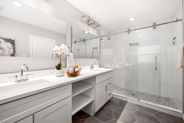 10611 Wyatt Street, Dallas, TX 75218