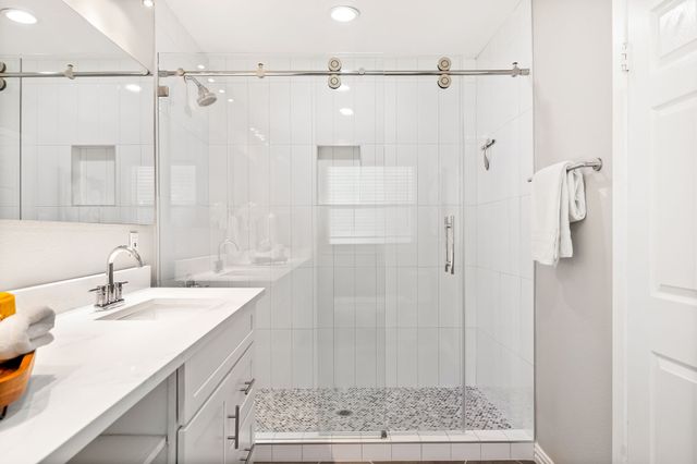 10611 Wyatt Street, Dallas, TX 75218