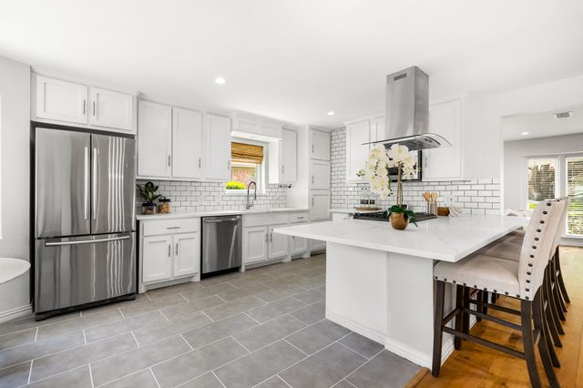 10611 Wyatt Street, Dallas, TX 75218