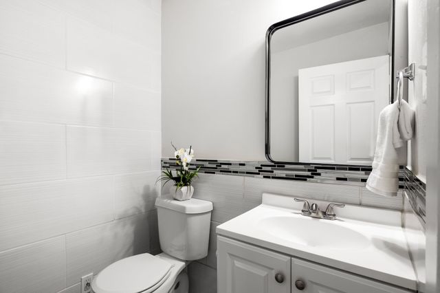 10611 Wyatt Street, Dallas, TX 75218