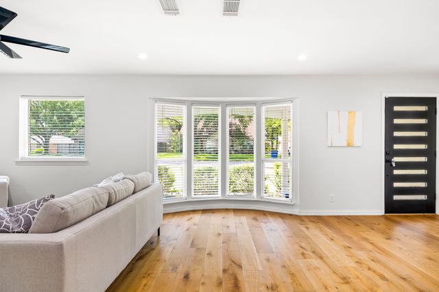 10611 Wyatt Street, Dallas, TX 75218