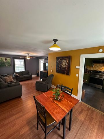 20 Pleasant Street, Fitzwilliam, NH 03447