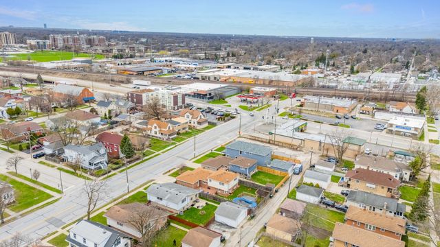 4113 Eberly Avenue, Brookfield, IL 60513