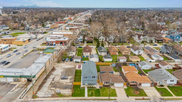 4113 Eberly Avenue, Brookfield, IL 60513