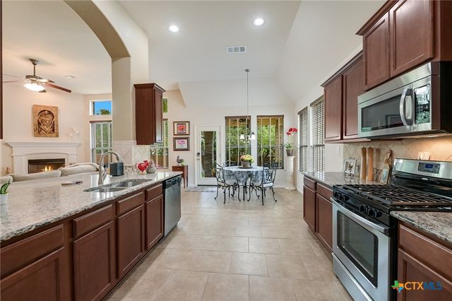 1827 Tall Chief, Leander, TX 78641