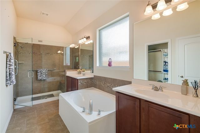 1827 Tall Chief, Leander, TX 78641