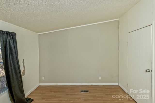 142 River Breeze Drive, Morganton, NC 28655