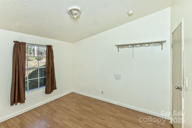 142 River Breeze Drive, Morganton, NC 28655