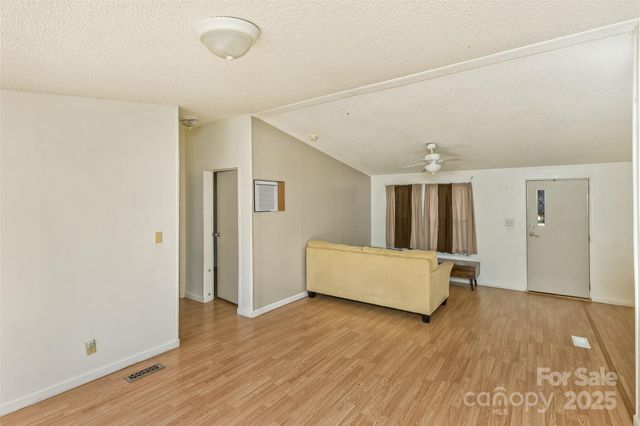 142 River Breeze Drive, Morganton, NC 28655