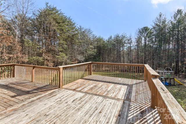 142 River Breeze Drive, Morganton, NC 28655
