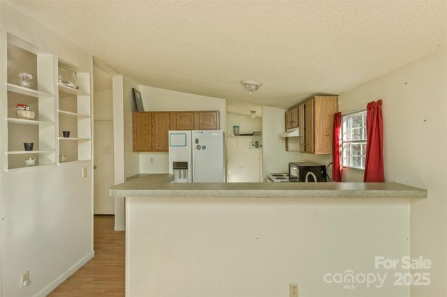 142 River Breeze Drive, Morganton, NC 28655