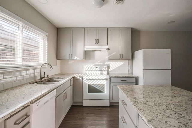 4409 Altamesa Boulevard, Fort Worth, TX 76133