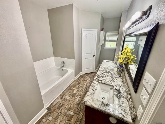 23776 Sandalwood Dr, Denham Springs, LA 70726