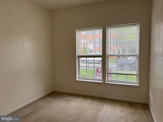 16410 STEERAGE CIR, Woodbridge, VA 22191