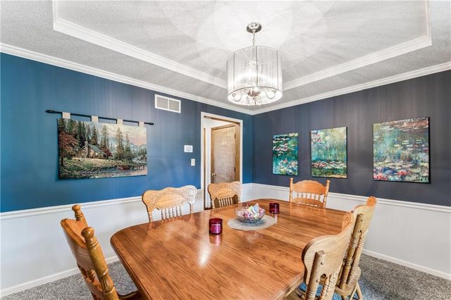 8515 Hallet Street, Lenexa, KS 66215