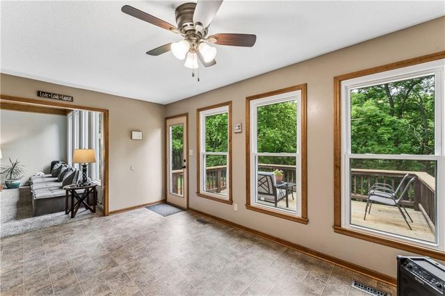 8515 Hallet Street, Lenexa, KS 66215