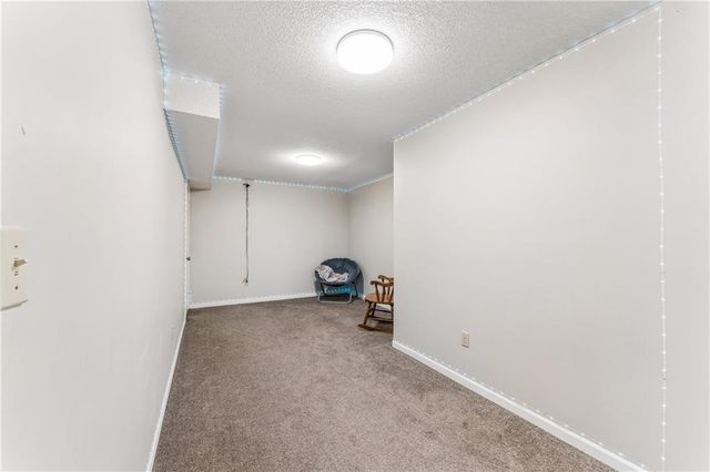 8515 Hallet Street, Lenexa, KS 66215