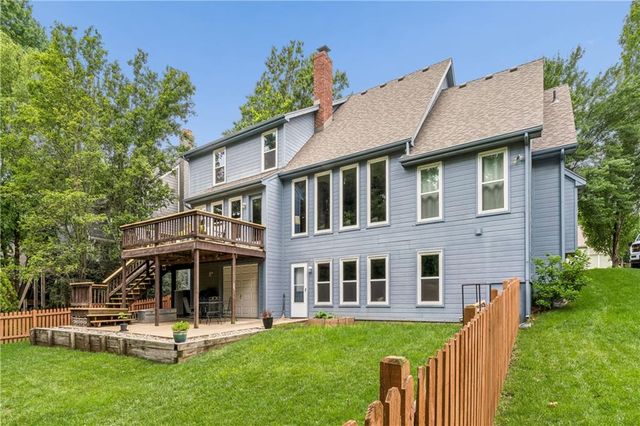 8515 Hallet Street, Lenexa, KS 66215