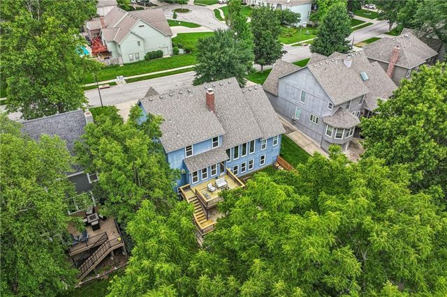 8515 Hallet Street, Lenexa, KS 66215
