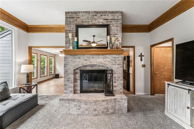 8515 Hallet Street, Lenexa, KS 66215