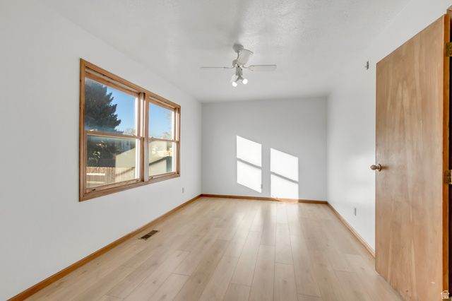 1612 E CANYON DR, South Weber, UT 84405