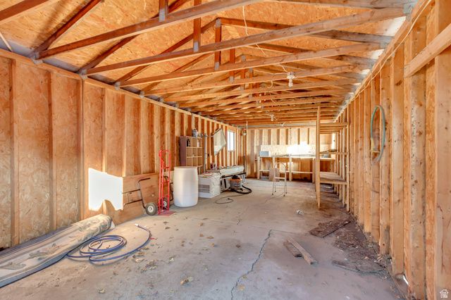 1612 E CANYON DR, South Weber, UT 84405