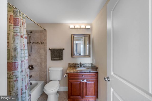 9469 SEVEN COURTS DR, Nottingham, MD 21236