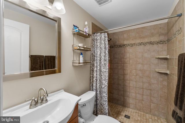 9469 SEVEN COURTS DR, Nottingham, MD 21236