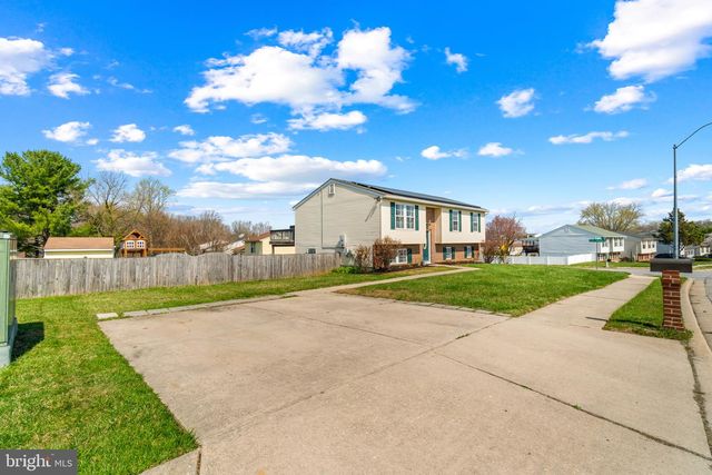 9469 SEVEN COURTS DR, Nottingham, MD 21236