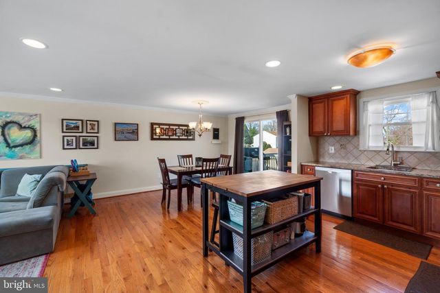 9469 SEVEN COURTS DR, Nottingham, MD 21236