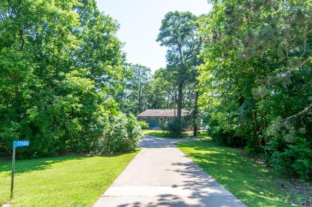 17188 Dewes Road, Brainerd, MN 56401