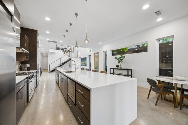 5011 Mission Avenue A, Dallas, TX 75206