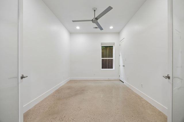 5011 Mission Avenue A, Dallas, TX 75206